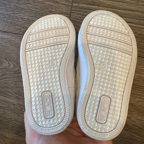 The Children’s Place White Sneakers toddler 5 - Picture 2 of 2